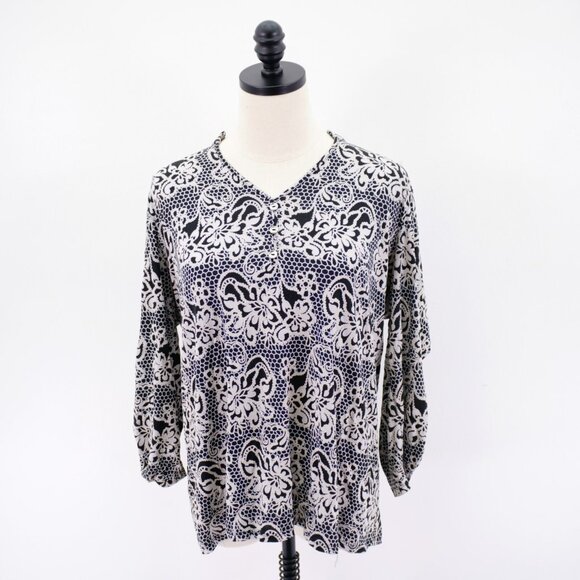 Emma & Olive XL Gray Black Embroidered Top Roll Tab Jacquard V-Neck‎ Blouse Top - Picture 1 of 10